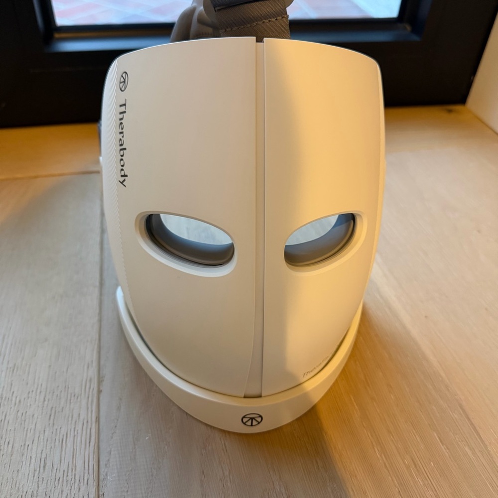 TheraFace Mask Glo